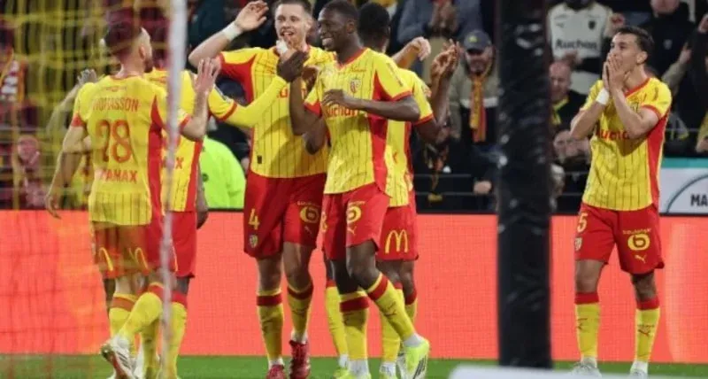 Ligue 1'de Lens Fırtınası: Angers'i 5 Golle Geçti, Zirveye Kuruldu