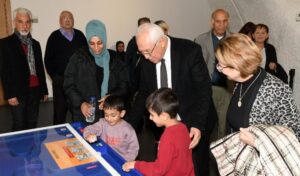 Afetzede çocuklar Nasreddin Hoca’da gönüllerince eğlendiler