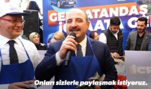 Bakan Varank, pazarcı önlüğü ile vatandaşa seslendi