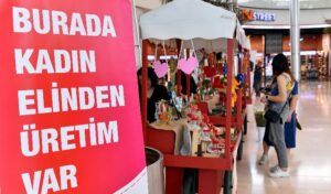 ‘Çiçek Pazarı’nın çiçekleri anneler için yerini aldı