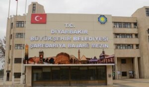 Diyarbakır’da ihtiyaç sahiplerine yardımlar sürüyor