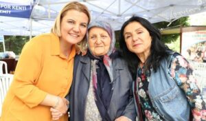 Kocaeli Alzheimer Yaşam Evi’nde 2’nci yaşını coşkusu