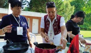 Uluslararası dansçılar Bursa’da bu kez mutfakta ter döktü