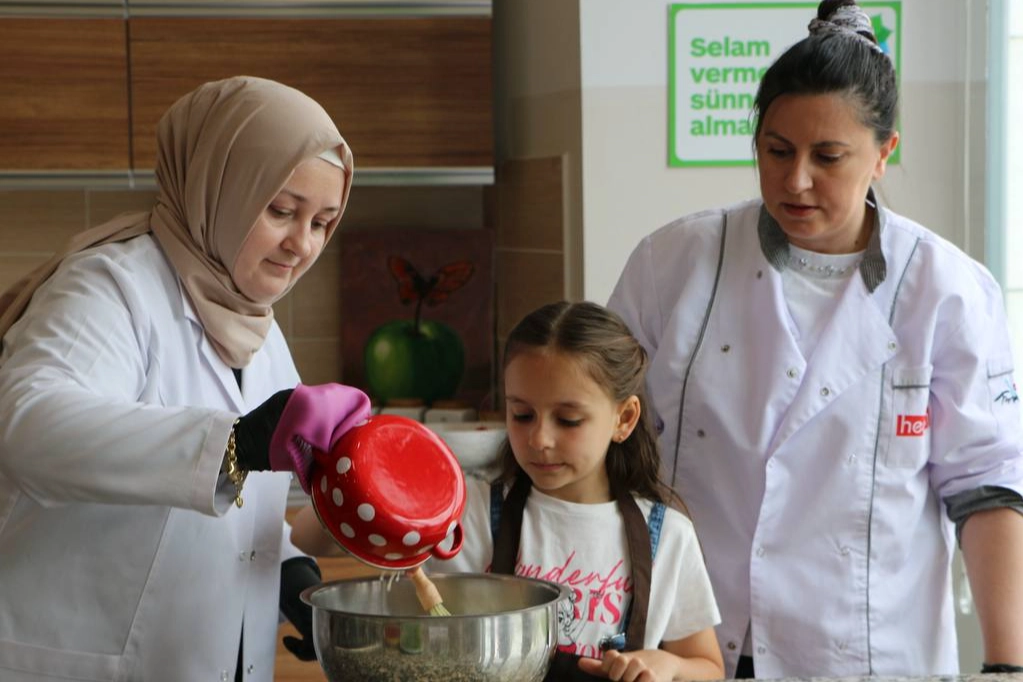 Sakarya'da çölyak farkındalığına tatlı dokunuş