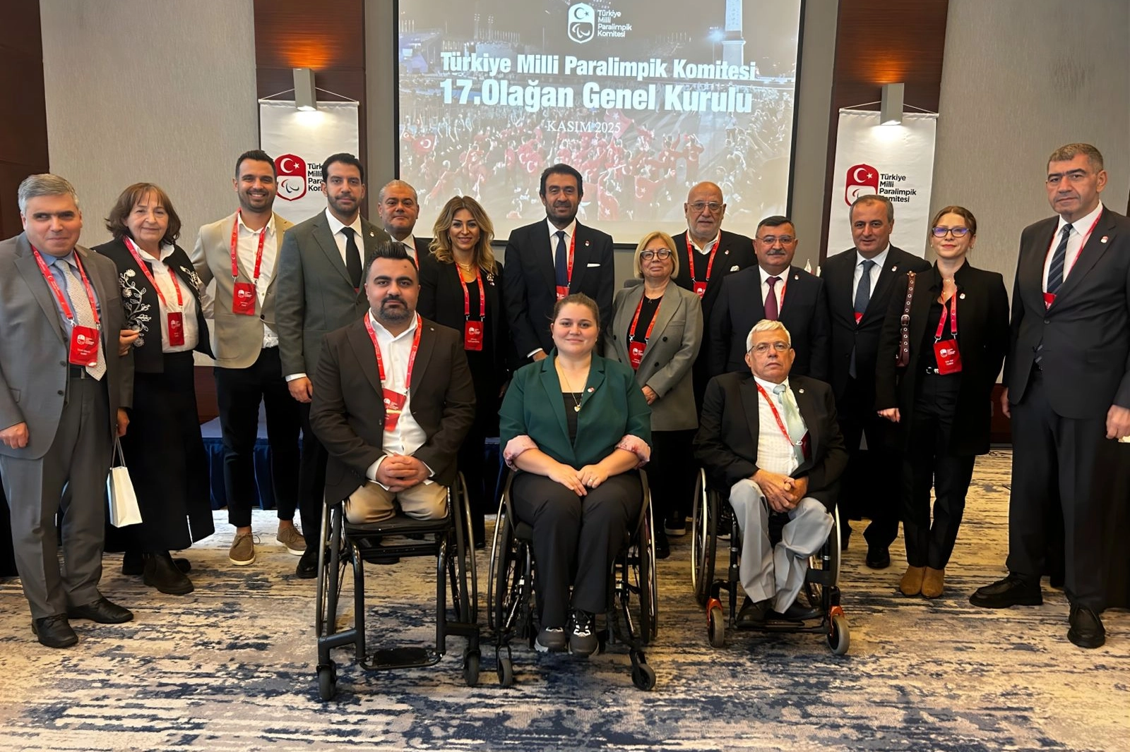 Türkiye Milli Paralimpik Komitesi'nde Murat Aksu güven tazeledi